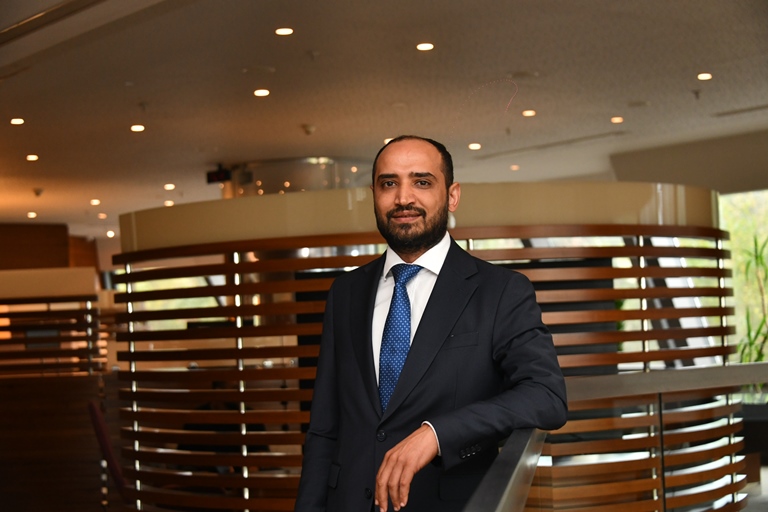 Mustafa Çetik :  Farkl� Sektörlerdeki Yat�r�mlar�yla Büyümeye Odakland� 